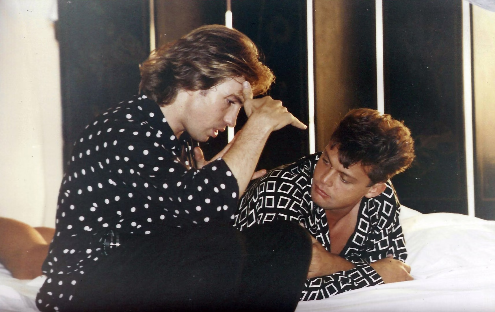 Benny Corral y Luis Miguel en un set